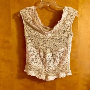 Cache cream lace v-neck top. Perfect for holidays